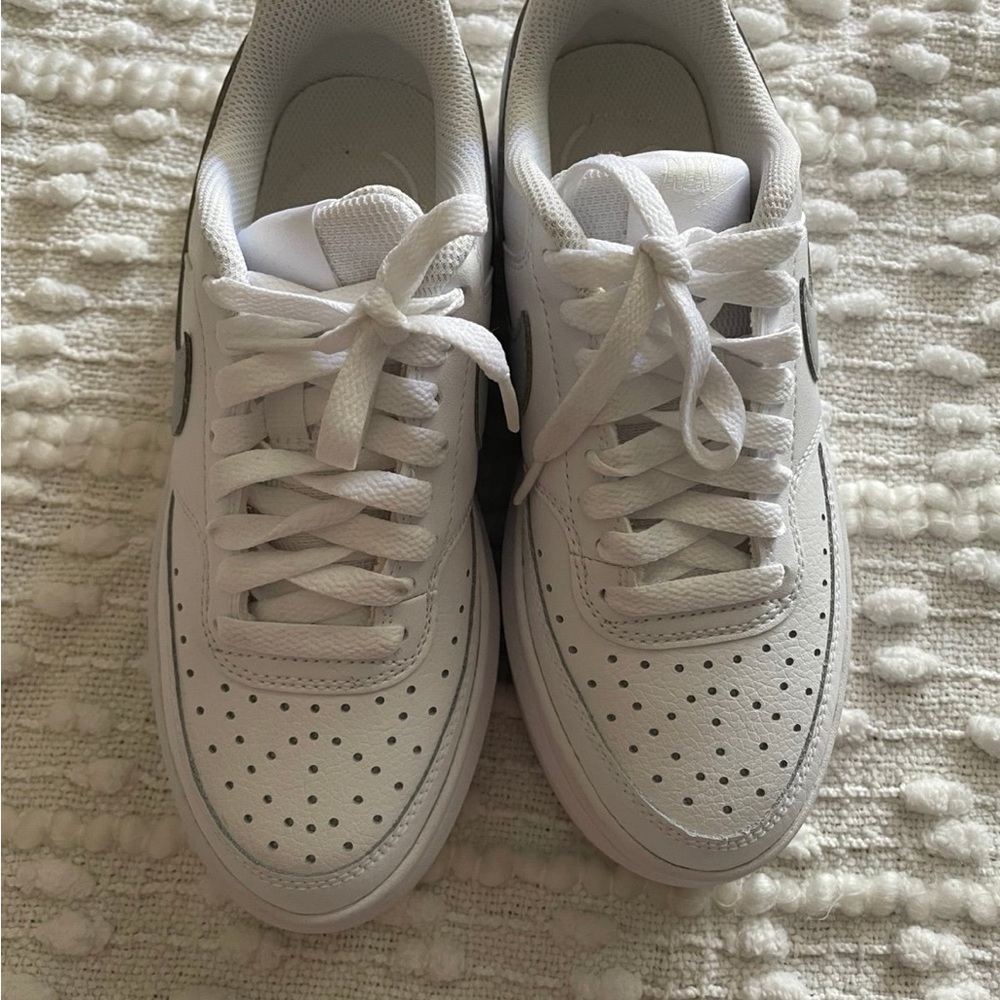 Nike Women's White and Gray platform Sneakers - Picture 2 of 5